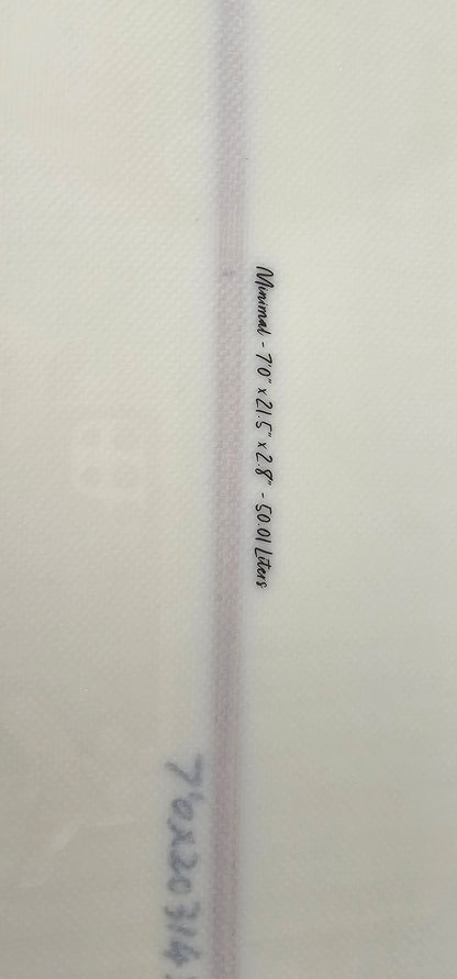 Measurement label on a white background with text indicating dimensions and volume.